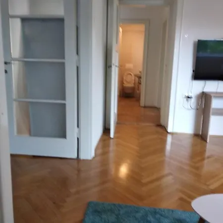 Apartment Poljane Ljubljana